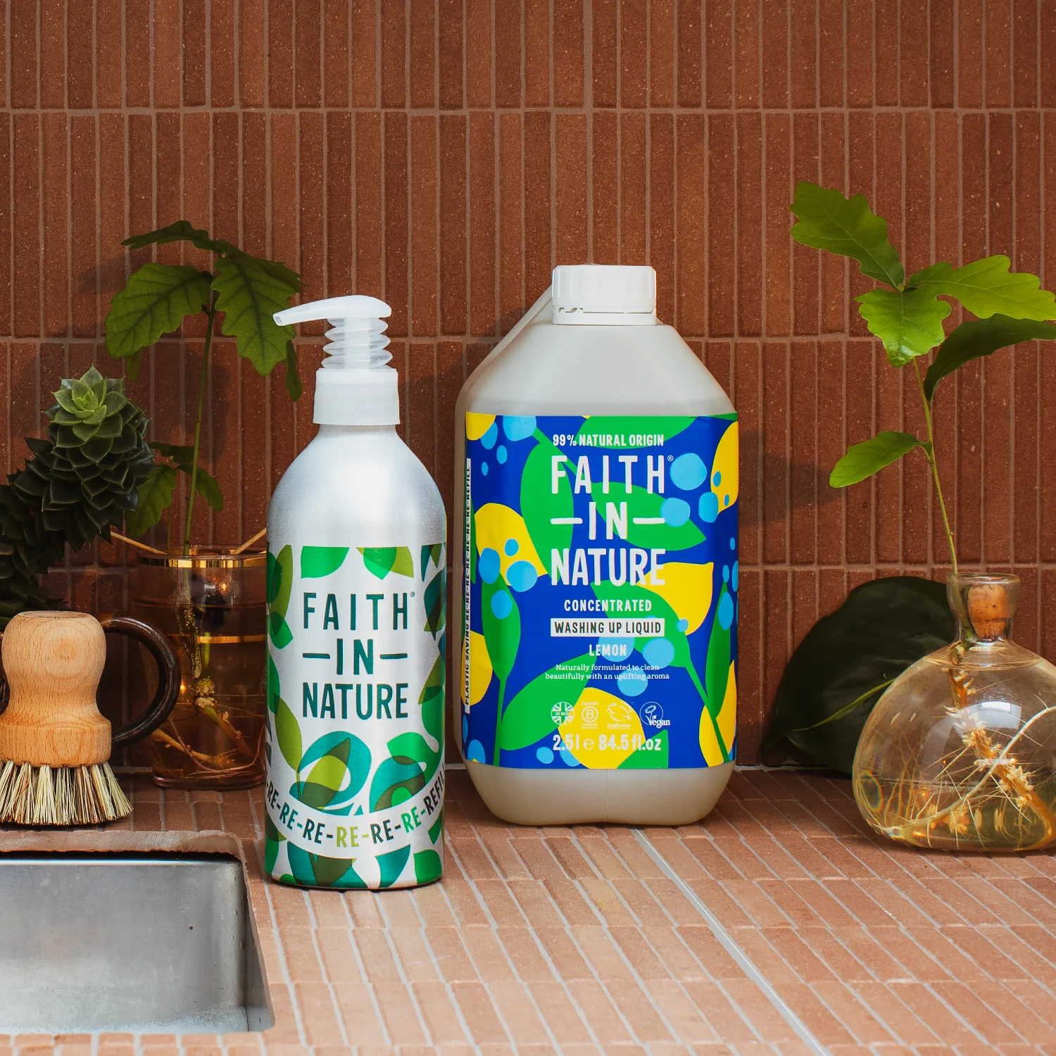 Lemon Washing Up Liquid - 2.5L - Image 3